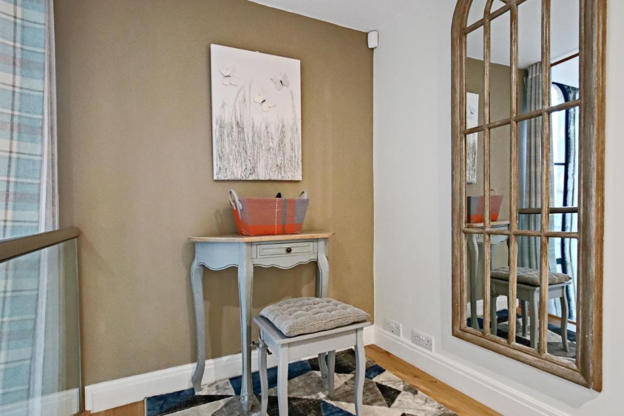 Church Suite, Stow-On-The-Wold, Sleeps 4, Town Location Bagian luar foto