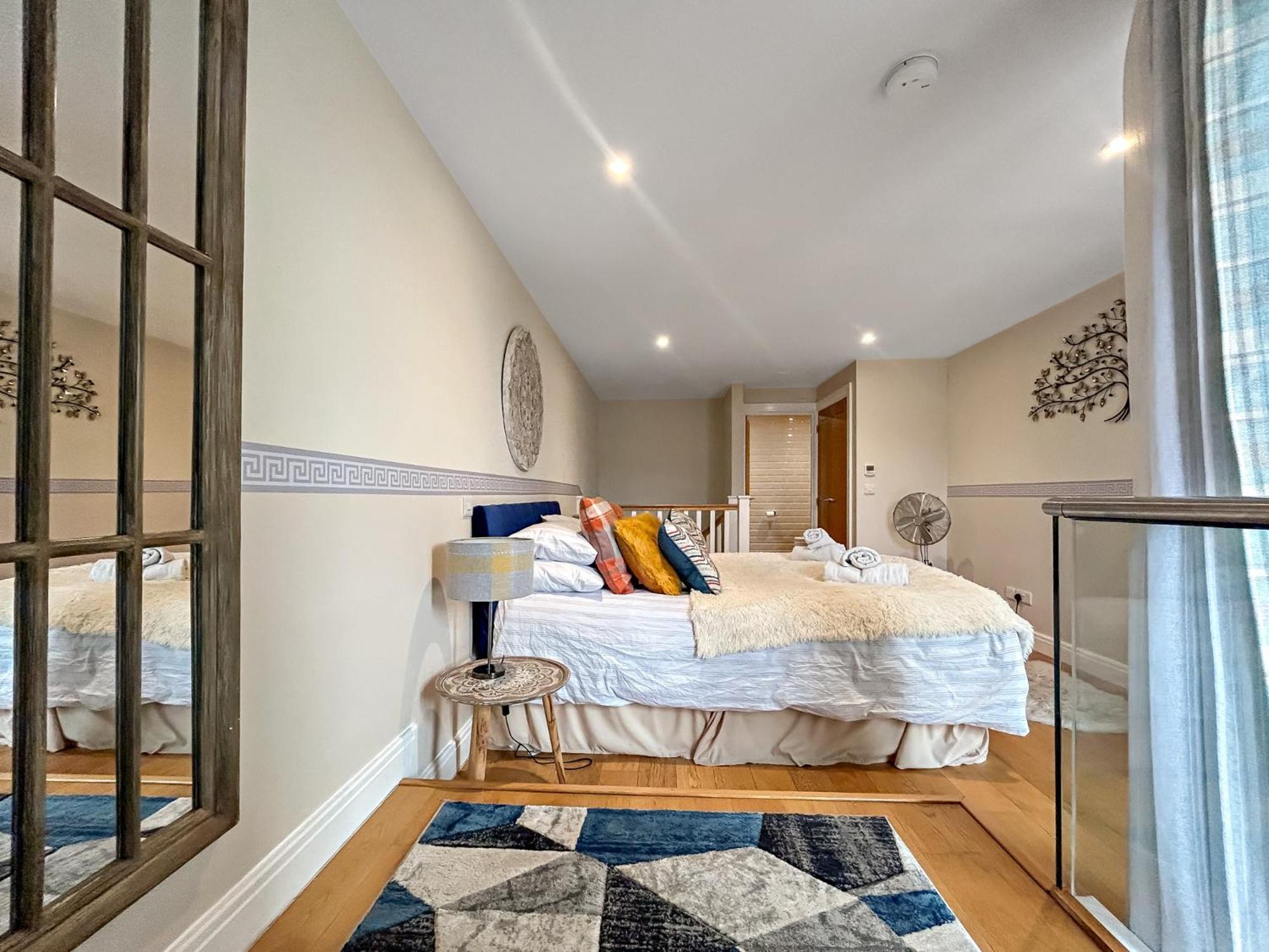 Church Suite, Stow-On-The-Wold, Sleeps 4, Town Location Bagian luar foto